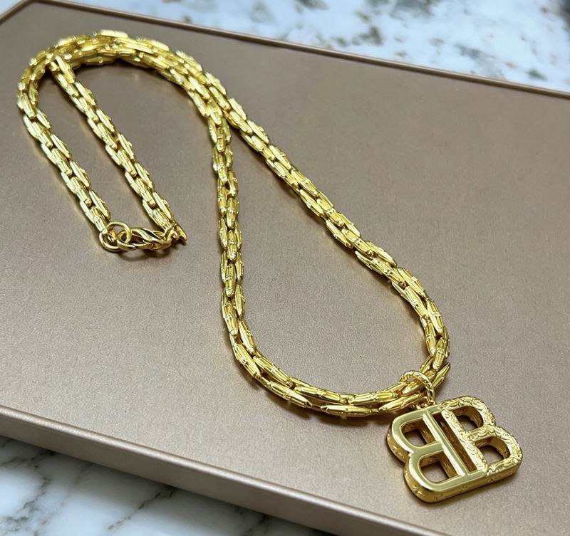 Balenciaga Necklace 06yxs37